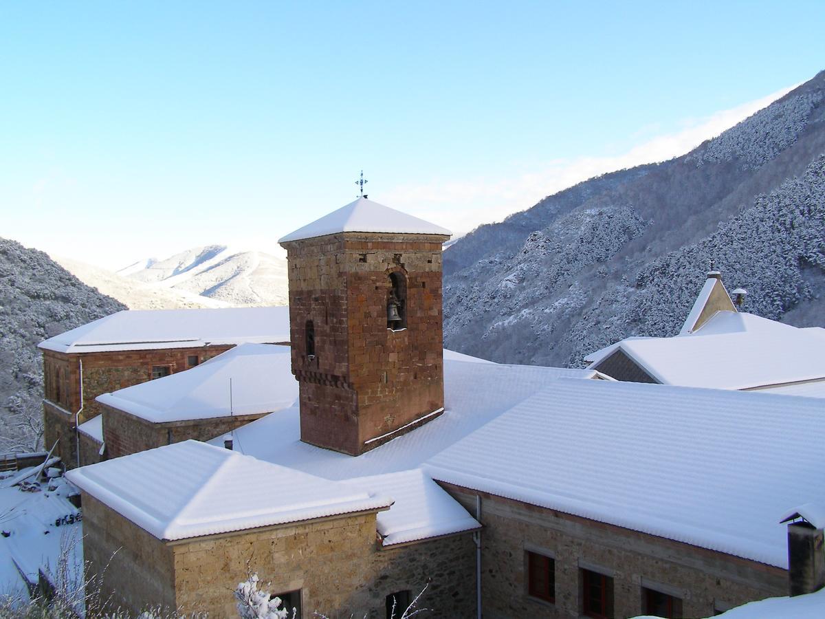Monasterio De Santa Maria De Valvanera Anguiano Екстер'єр фото